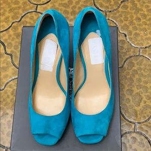 Gianni Bini suede peep toe